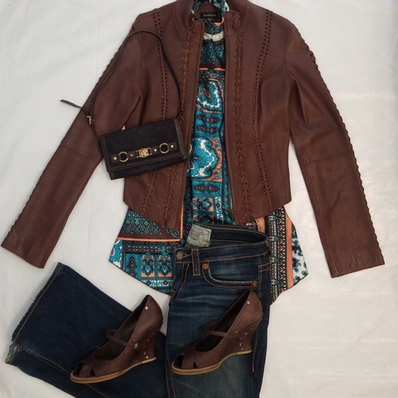 Hot Kiss Halter Top 💋 - Picture 8 of 8